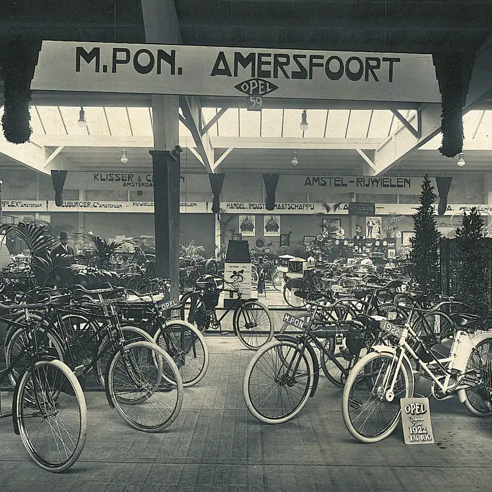 fietsen van pon in opslag
